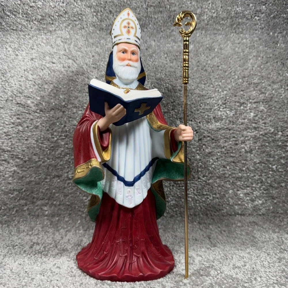 Lenox Saint Nicholas Porcelain Figurine International Santa Limited Edition 1993